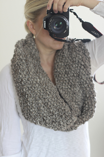 Seedstitch Cowl/Wrap photo 2