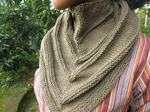 Flying Monkey Shawlette photo 4