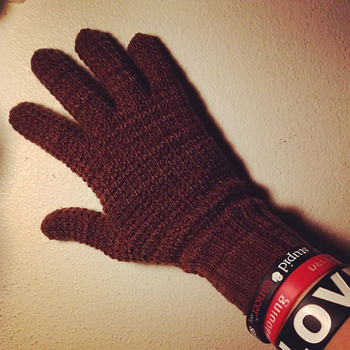 1880s Knitted Gloves