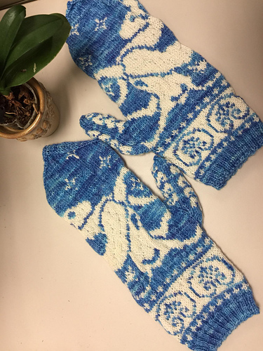 Persian Bull Mittens