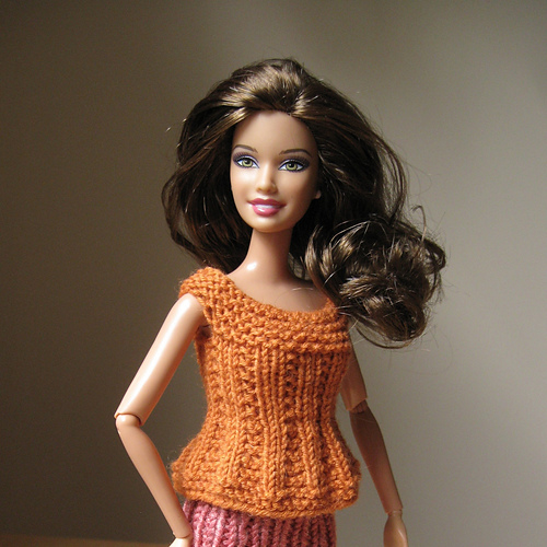 #0275 Light blue top and white capri pants