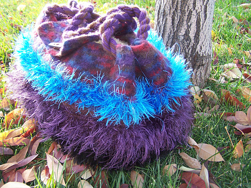 The Felted Crochet Boulder Bag photo 2