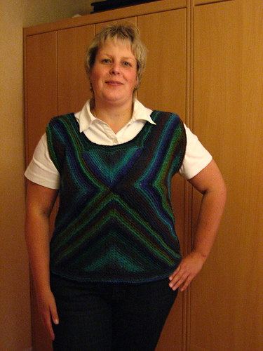 Triangle Pullover