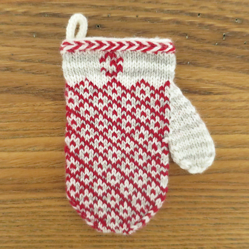 Mitten Garland Advent Calendar photo 7