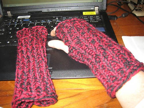 Loopy Accessories - Fingerless Mittens