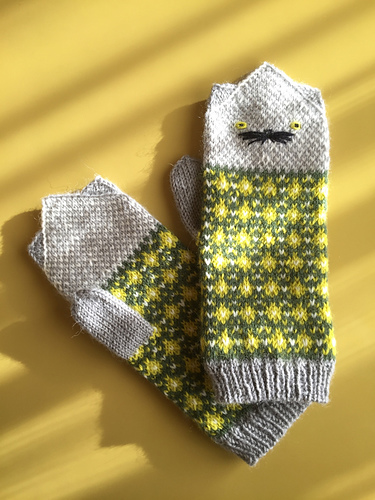 モヘア糸の猫柄ミトン Ravelry: ねこミトン pattern by Ayumi Kinoshita 木下あゆみ （mooli）