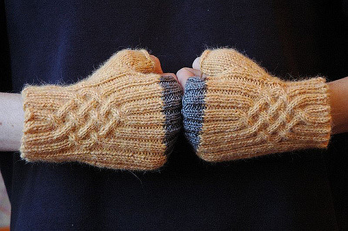 Fingerless Gloves / Stulpen photo 8