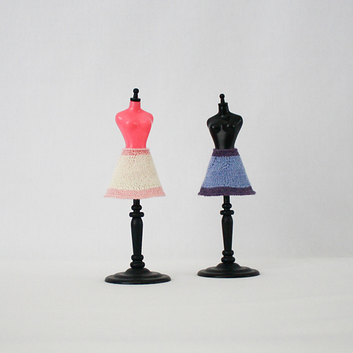 Flared or Ruffled Skirt for Blythe