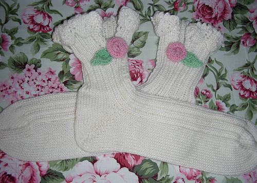 # 01 Socken mit Strickrose