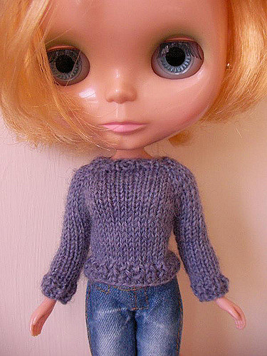 Basic Top Down Raglan Sweater for Blythe photo 1