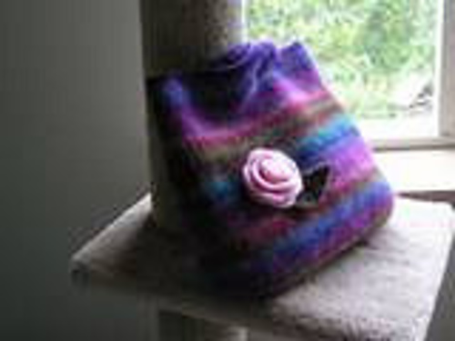 Sue Schaefer’s Noro Kureyon Bag