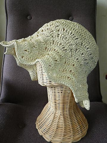 #02 Tulip Hat