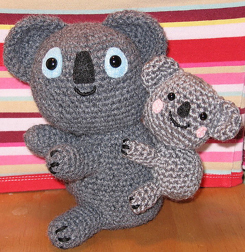 Baby Koala & Mommy