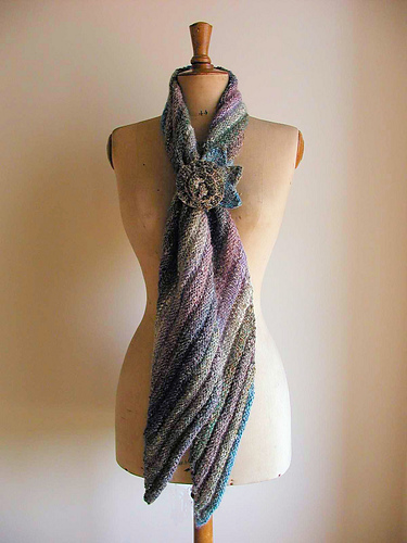 Spiral Flower Scarf (kit)
