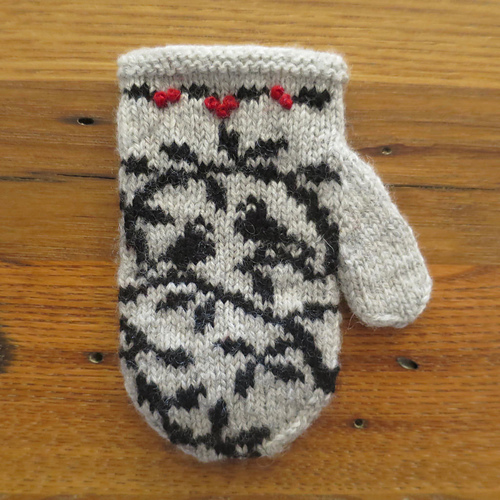 12 Days of Christmas Mitten Garland KAL photo 4