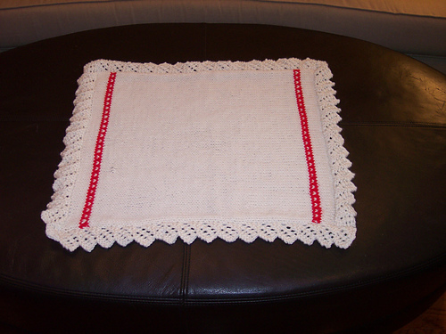 Queen of Hearts Lace-edged Preemie Blanket photo 5