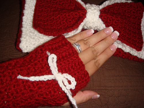 Red Bow Wrist Warmers