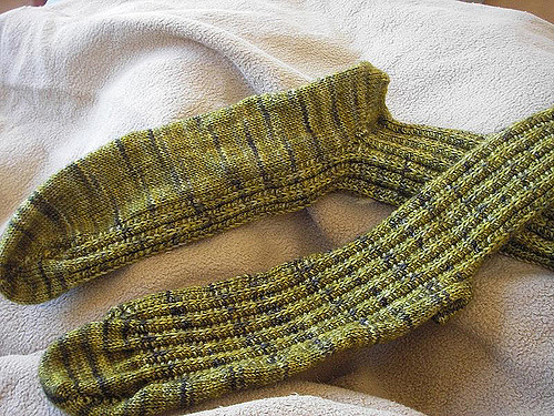 Herrensocken mit zusammengezogener Rippe