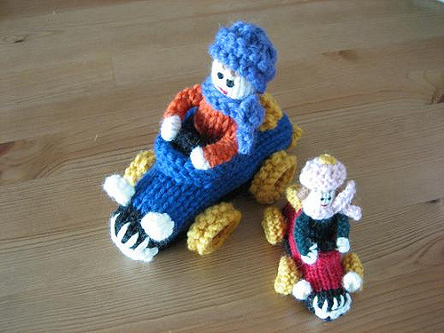 Knit a Car: Small or Large