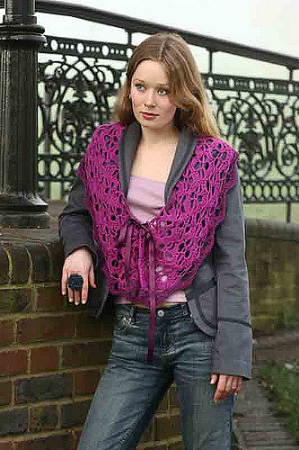 lacy collar