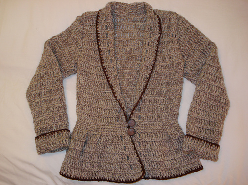 109-45 Crochet jacket with collar and pleats photo 2