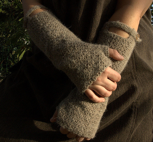 #8 Armwarmers