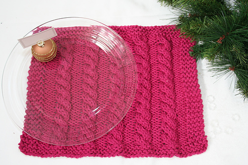 Cable Placemat and Runner