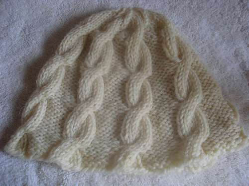 Chained Melody: Traveling Cable Hat