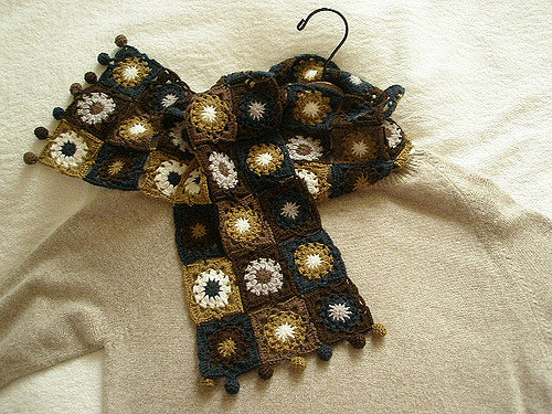 8. muffler (マフラー)