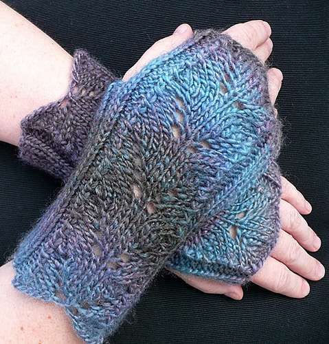 Wings Mitts