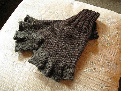 Fade Fingerless Gloves photo 1