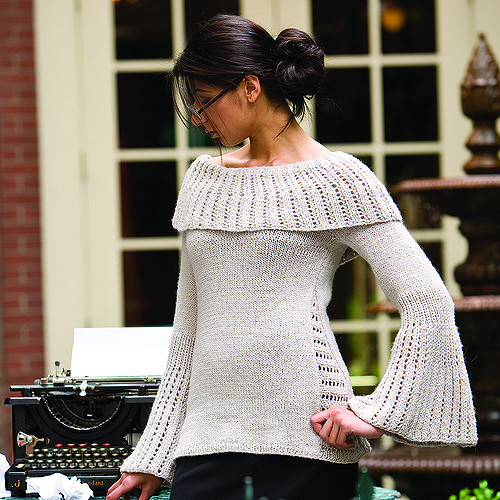 Simone: Flared-sleeve cowl