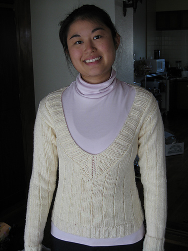#08 V-Neck