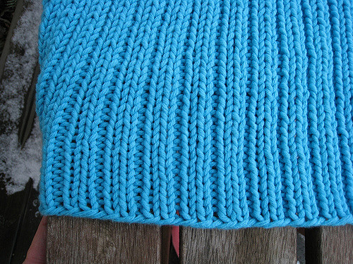# 08 Rippenpulli / Ribbed Sweater