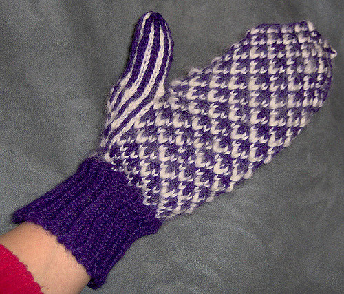 Diamond Thrummed Mittens