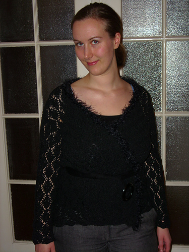 #11 Ajourwickeljacke mit Häkelrüsche