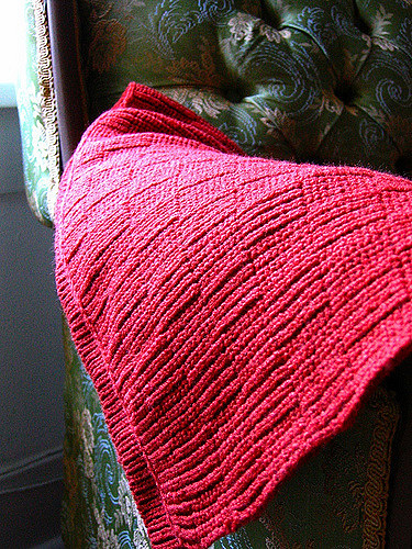 2053 Baby's shawl