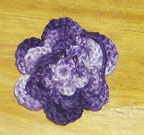 Six-petal traditional rose