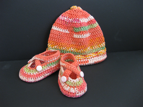 Kid's Flower Caps - Crochet