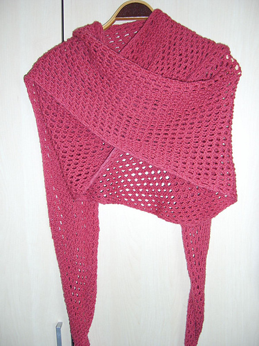 Ravelry: Easy Does It Triangle Knit Shawl #689 pattern by Lion Brand Yarn