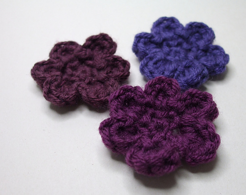Little crochet flower