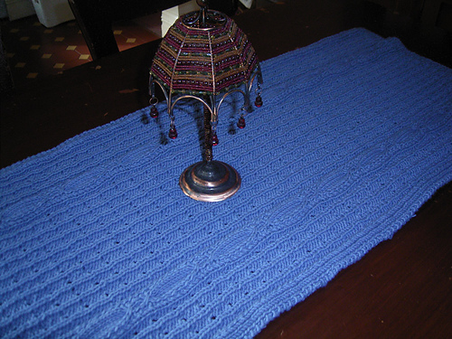 Cute Cabled Table Runner photo 2