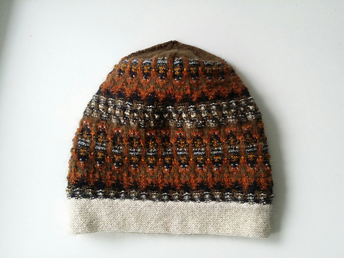 Humlan - The Bumble Bee Hat