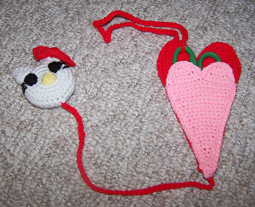 Hello Kitty Tape Measure and Heart Scissors Case photo 1