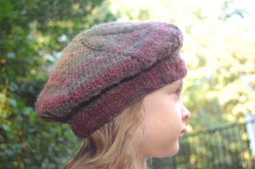 Ravelry: Raspberry Beret pattern by Margie Dougherty