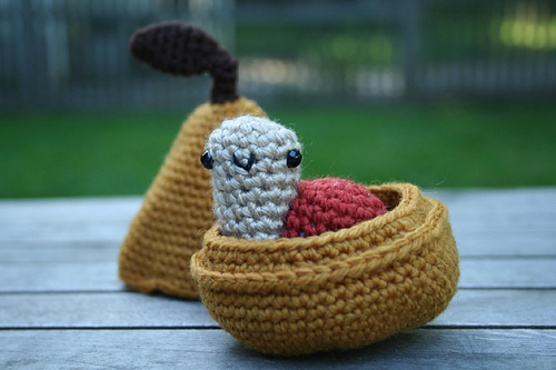 Little Snail and His Pear Home