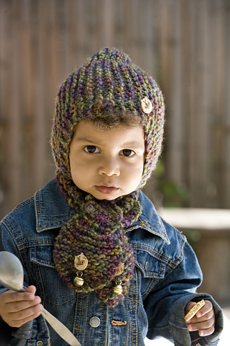 Djævlehue og tørklæde / Baby hat and scarf