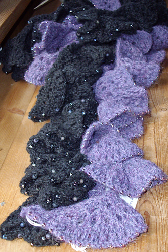 Lace Ruffled Scarf with Beaded Cast-off
