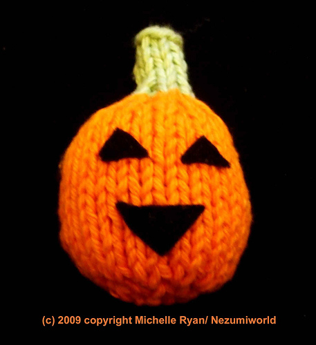 Mini Knitted Pumpkin photo 2