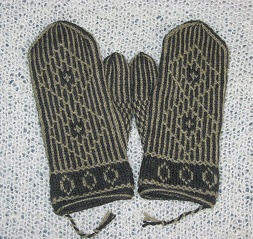Tvåändsstickning Sampler Mittens